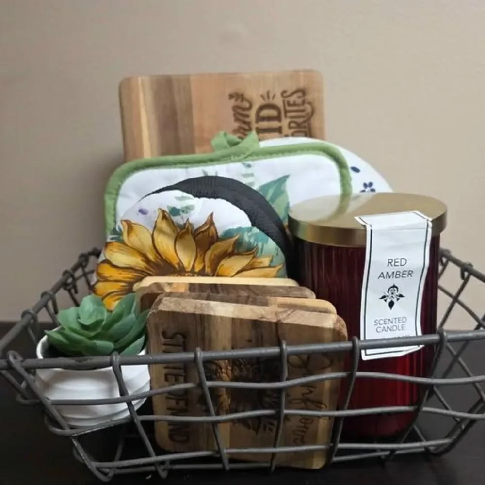 Farmhouse Themed Kitchen Gift Basket County Fair Buyers Gift